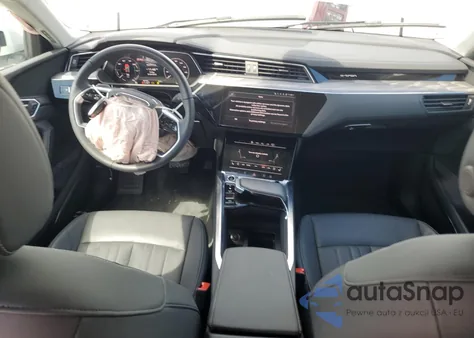 2024 Audi Q8 E-Tron Premium Plus из США, поврежденный, VIN WA15AAGE5RB030150